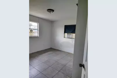 1722 Maple Dr, Fort Myers, FL 33907 - Photo 1