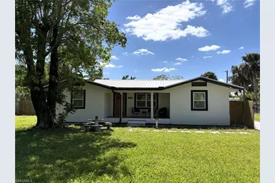 4462 E Riverside Dr, Fort Myers, FL 33905 - Photo 1