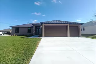1017 SW 33rd St, Cape Coral, FL 33914 - Photo 1