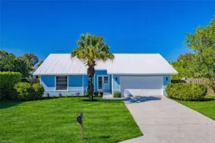 1337 N Alhambra Cir, Naples, FL 34103 - Photo 1