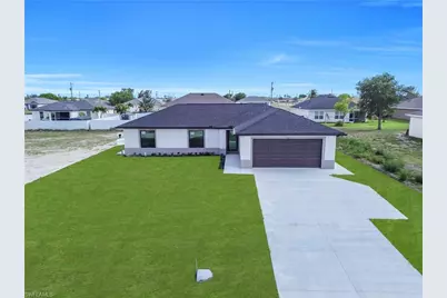 526 Kismet Pkwy W, Cape Coral, FL 33993 - Photo 1