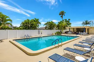 2264 Winkler Ave, Fort Myers, FL 33901 - Photo 1