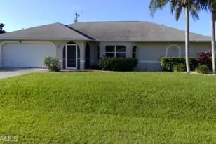 1320 SE 25th Ln, Cape Coral, FL 33904 - Photo 1