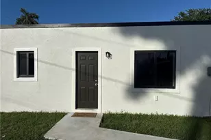 4523 Palm Beach Blvd, Fort Myers, FL 33905 - Photo 1
