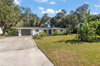 2466 N Westwood Dr, North Fort Myers, FL 33917 - Photo 1