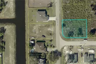 821 Anaconda Ave S, Lehigh Acres, FL 33974 - Photo 1
