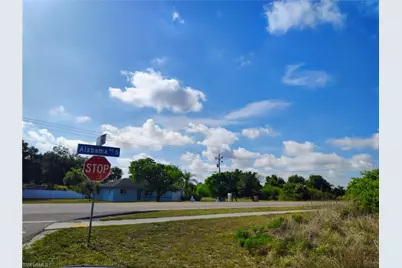 1101 Gifford Ave S, Lehigh Acres, FL 33936 - Photo 1