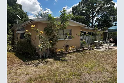 376 Kingston Dr E, Fort Myers, FL 33905 - Photo 1