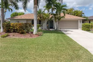 3906 SE 10th Pl, Cape Coral, FL 33904 - Photo 1
