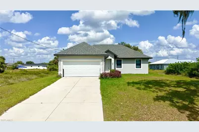3013 Adcock Dr, Labelle, FL 33935 - Photo 1
