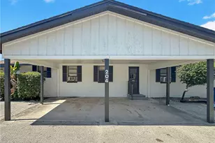 204 2nd St, Fort Myers, FL 33907 - Photo 1