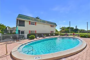 300 Valley Stream Dr, Naples, FL 34113 - Photo 1