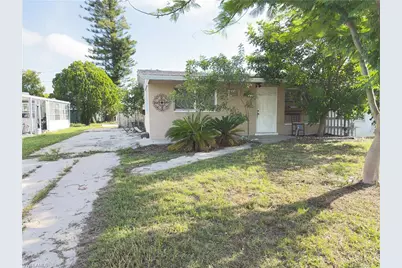 1119 Vineyard Pl, Lehigh Acres, FL 33936 - Photo 1