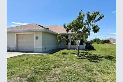 544 SE 7th St, Cape Coral, FL 33990 - Photo 1