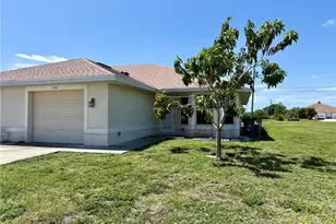 544 SE 7th St, Cape Coral, FL 33990 - Photo 1