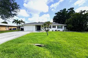 1637 S Mayfair Rd, Fort Myers, FL 33919 - Photo 1
