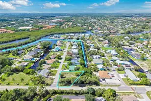 27312 Buccaneer Dr, Bonita Springs, FL 34135 - Photo 1