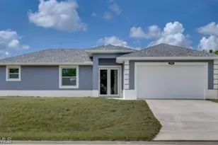 1004 East 10th Street, Lehigh Acres, FL 33972 - Photo 1
