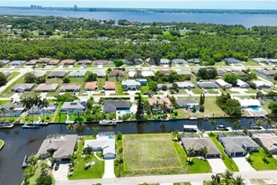 1041 SE 23rd Ave, Cape Coral, FL 33990 - Photo 1