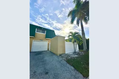 5826 Whiting Ct, Fort Myers, FL 33919 - Photo 1