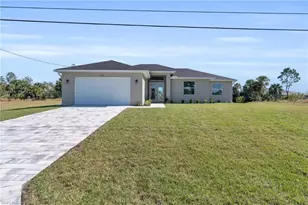 526 NW 9th St, Cape Coral, FL 33993 - Photo 1