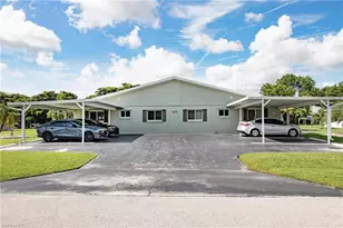 624 SE 13th St, Cape Coral, FL 33990 - Photo 1