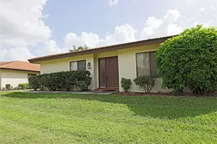 1420 Park Shore Cir, Fort Myers, FL 33901 - Photo 1