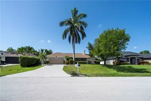 920 SW 28th Terrace, Cape Coral, FL 33914 - Photo 1