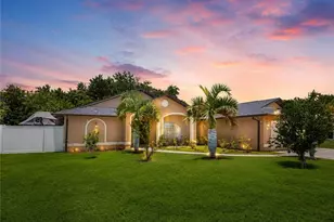 622 SE 10th Ave, Cape Coral, FL 33990 - Photo 1