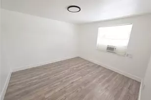 420 Fairfax Dr, Fort Myers, FL 33905 - Photo 1