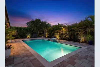 1006 NE 2nd Pl, Cape Coral, FL 33909 - Photo 1