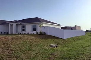 1106 NW 8th Pl, Cape Coral, FL 33993 - Photo 1