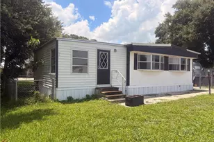 809 8th St NW, Moore Haven, FL 33471 - Photo 1