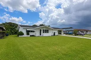 800 Willow Dr, Lehigh Acres, FL 33936 - Photo 1