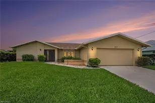 423 SW 12th St, Cape Coral, FL 33991 - Photo 1