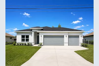 1819 NE 2nd St, Cape Coral, FL 33993 - Photo 1