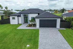 407 SE 16th St, Cape Coral, FL 33990 - Photo 1