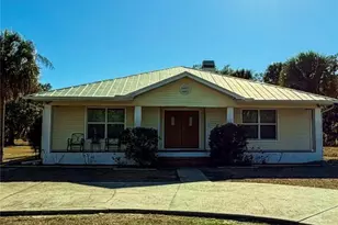 1163 Live Oaks Ln, Moore Haven, FL 33471 - Photo 1