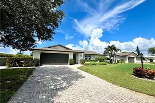 5573 Amoroso Dr, Fort Myers, FL 33919 - Photo 1
