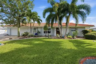 1028 Edgemere Dr, Fort Myers, FL 33919 - Photo 1