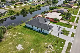 613 Gleason Pkwy, Cape Coral, FL 33914 - Photo 7