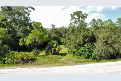 B Rd, Labelle, FL 33935 - Photo 1