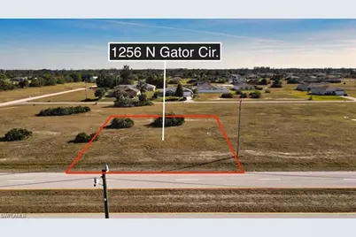 1256 N Gator Cir, Cape Coral, FL 33909 - Photo 1