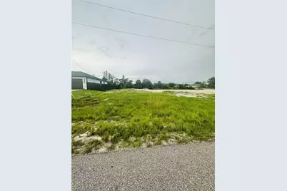 3582 NE 9th Pl, Cape Coral, FL 33909 - Photo 1