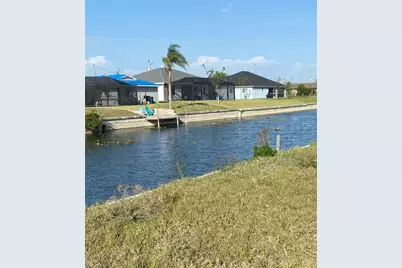 629 SW 13th St, Cape Coral, FL 33991 - Photo 1