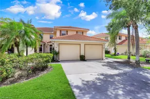 360 Robin Hood Cir, Naples, FL 34104 - Photo 1