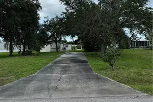 19 Twin Palms Dr, Naples, FL 34114 - Photo 1