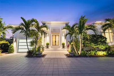 4220 Crayton Rd, Naples, FL 34103 - Photo 1