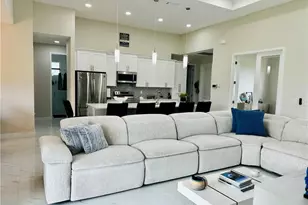 401 NE 9th St, Cape Coral, FL 33909 - Photo 1