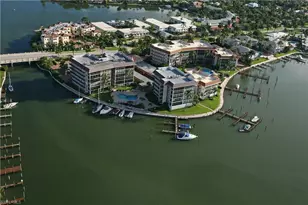 222 Harbour Dr, Naples, FL 34103 - Photo 1